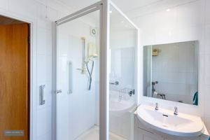 Photo 17- click for photo gallery